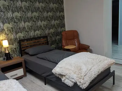 Mehrbettzimmer für 4 Personen (100 m²) in Stadt Stadtallendorf 2/10