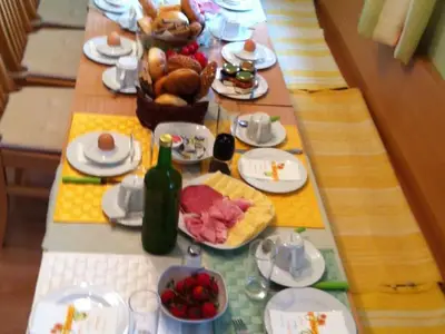 Mehrbettzimmer für 3 Personen (20 m²) in Sankt Anna am Aigen 2/10