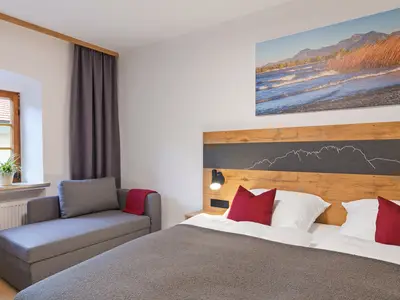 Doppelzimmer Dusche/WC und Schlafcouch