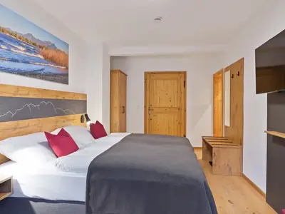 Doppelzimmer Dusche/WC und Schlafcouch