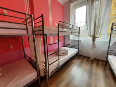 Mehrbettzimmer für 1 Person (18 m²) in Krakau 1/10