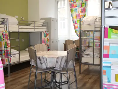 Mehrbettzimmer für 1 Person (33 m²) in Krakau 1/10