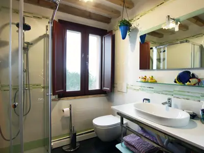 Mehrbettzimmer für 3 Personen (16 m²) in Serra de' Conti 3/10