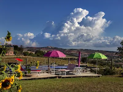 Mehrbettzimmer für 3 Personen (16 m²) in Serra de' Conti 5/10