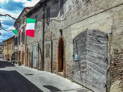 Mehrbettzimmer für 3 Personen (16 m²) in Serra de' Conti 8/10