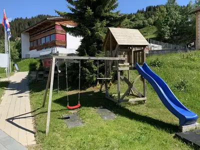 Mehrbettzimmer für 5 Personen in Surcuolm 6/10