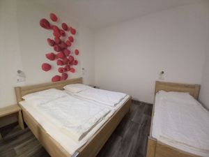 21857939-Mehrbettzimmer-3-Trassenheide (Ostseebad)-300x225-3