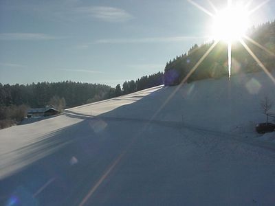 DZT Schwarzwaldhotel Winter außen / Sonnenaufgang