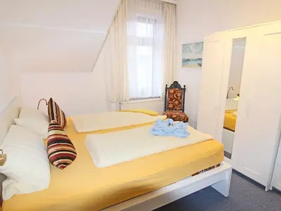 Mehrbettzimmer für 3 Personen (45 m²) in Westerland (Sylt) 3/10