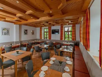 Mehrbettzimmer für 3 Personen in Weyregg am Attersee 3/10