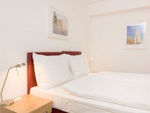 23187709-Mehrbettzimmer-4-Wien-300x225-4