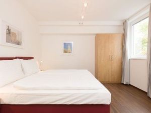 23187709-Mehrbettzimmer-4-Wien-300x225-5