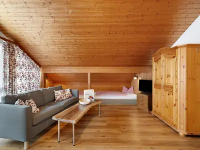 Photo, INSIDE, OUTSIDE