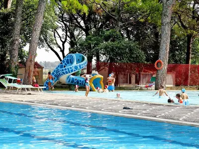PoolOfHouse
