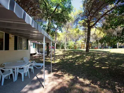 Mobilheim für 6 Personen (24 m²) in Belvedere Di Aquileia 10/10