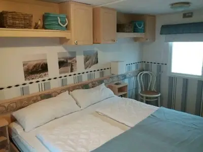 Mobilheim für 4 Personen (42 m²) in Burgh-Haamstede 6/10
