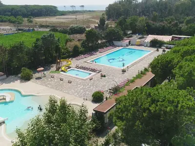 Mobilheim für 5 Personen (24 m²) in Eboli 1/10