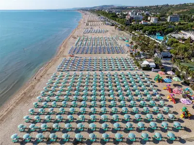 Mobilheim für 4 Personen (25 m²) in Giulianova 5/10 Mobilheim für 4 Personen (25 m²) in Giulianova 5/10