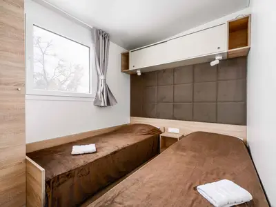 Mobilheim für 6 Personen (33 m²) in Karigador 3/10