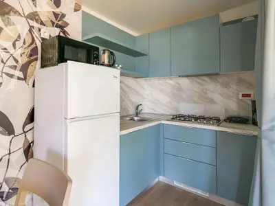 Mobilheim für 6 Personen (33 m²) in Karigador 2/10