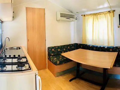 Mobilheim für 4 Personen (28 m²) in Lido Di Dante 8/10