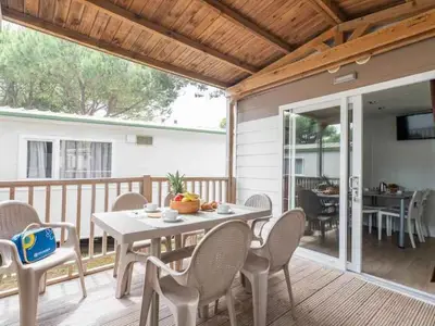 Mobilheim für 4 Personen (50 m²) in Jesolo 2/10