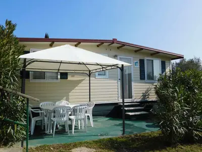 Mobilheim für 4 Personen (24 m²) in Moniga Del Garda 1/10
