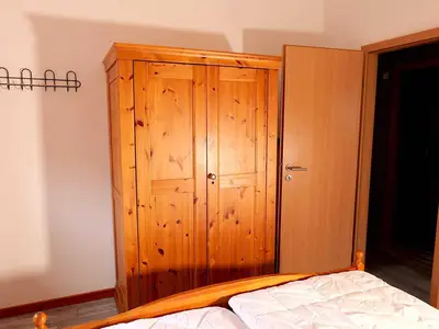 Schrank