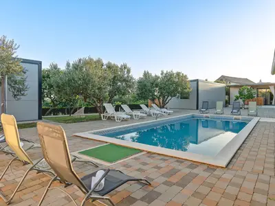 Mobilheim für 5 Personen (30 m²) in Pakostane 2/10