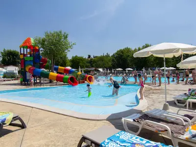 Mobilheim für 5 Personen (24 m²) in Peschiera Del Garda 8/10