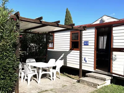 Mobilheim für 4 Personen (24 m²) in Peschiera del Garda 1/10