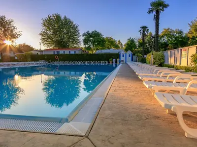 Mobilheim für 7 Personen (29 m²) in Peschiera Del Garda 1/10