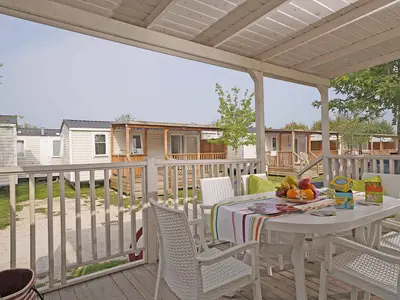 Mobilheim für 6 Personen (35 m²) in Peschiera Del Garda 3/10