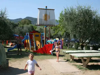 Mobilheim für 6 Personen (25 m²) in San Felice Del Benaco 9/10