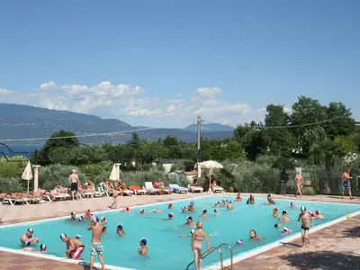 Mobilheim für 7 Personen (29 m²) in San Felice Del Benaco 6/10