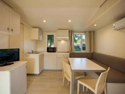 Mobilheim für 6 Personen (33 m²) in Sirmione 9/10
