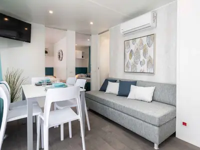 Mobilheim für 6 Personen (33 m²) in Sirmione 2/10