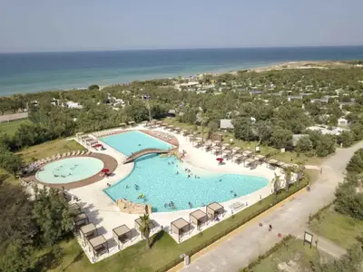 Mobilheim für 5 Personen (30 m²) in Lecce 1/10