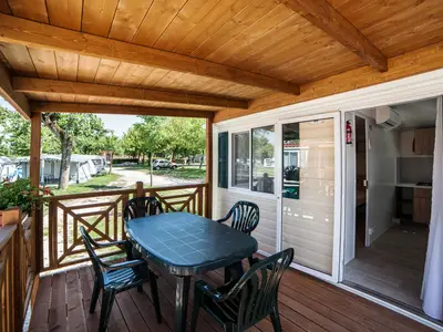 Mobilheim für 4 Personen (30 m²) in Castelnuovo Del Garda 3/10