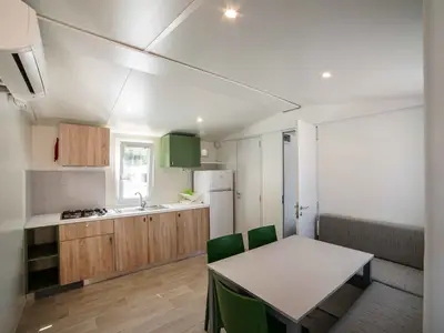Mobilheim für 4 Personen (30 m²) in Castelnuovo Del Garda 7/10