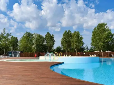 PoolOfHouse