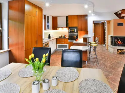 DiningRoom