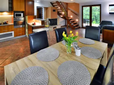 DiningRoom