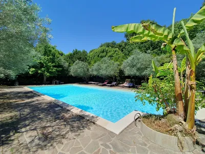 PoolOfHouse