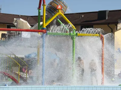 Mobilheim für 6 Personen (24 m²) in Verbania 6/10