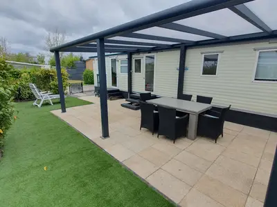 Mobilheim für 4 Personen (40 m²) in Brouwershaven 4/10