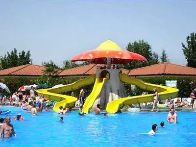 Mobilheim für 6 Personen (30 m²) in Peschiera del Garda 2/10