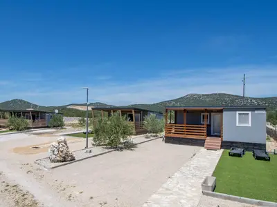 Mobilheim für 8 Personen (150 m²) in Tijesno 5/10