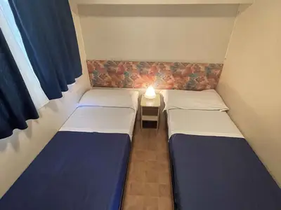 Mobilheim für 6 Personen (24 m²) in Tuoro Sul Trasimeno 7/10 Mobilheim für 6 Personen (24 m²) in Tuoro Sul Trasimeno 7/10