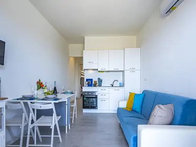 Küche und Essbereich